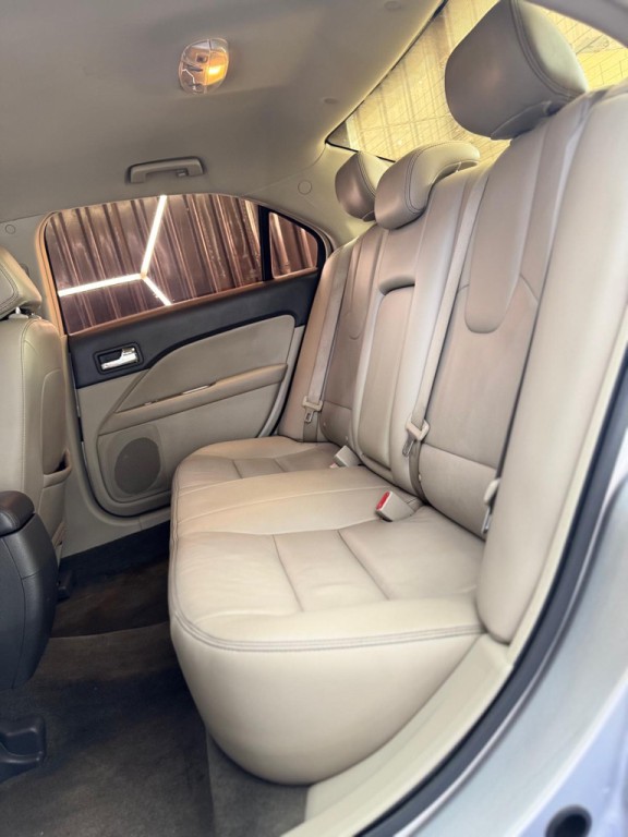 2012 Ford Fusion Image 19