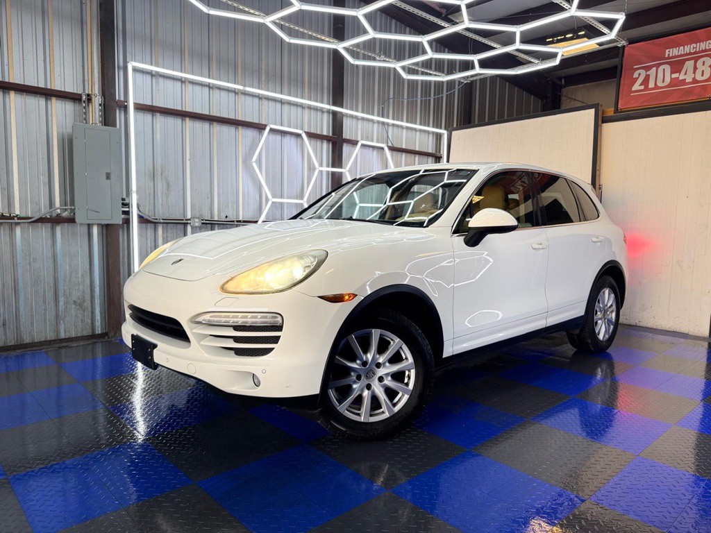 2012 Porsche Cayenne Image 8