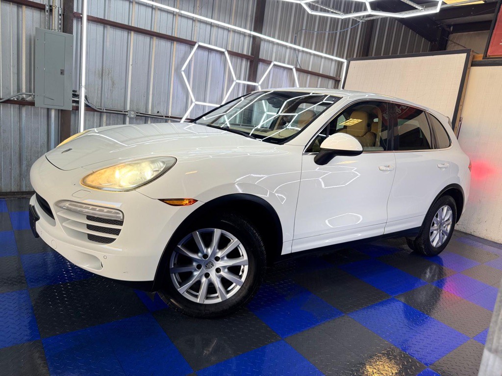 2012 Porsche Cayenne Image 10