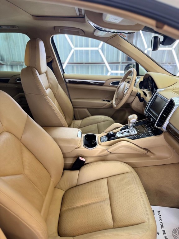 2012 Porsche Cayenne Image 13