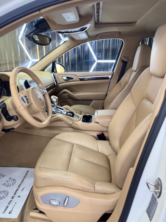 2012 Porsche Cayenne Image 18