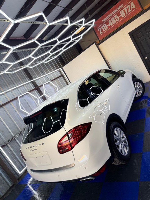 2012 Porsche Cayenne Image 22