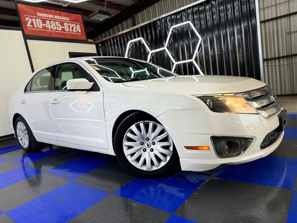 2011 Ford Fusion Image 2