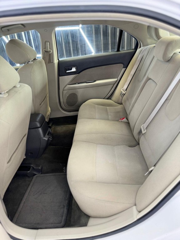 2011 Ford Fusion Image 14