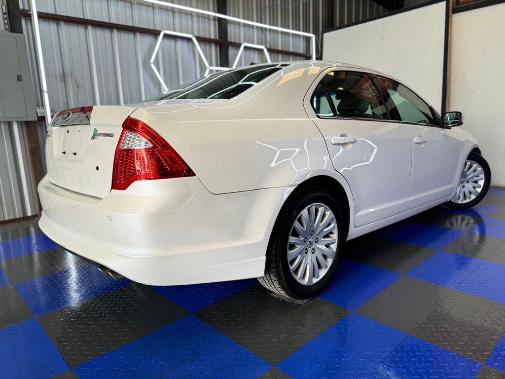2011 Ford Fusion Image 24