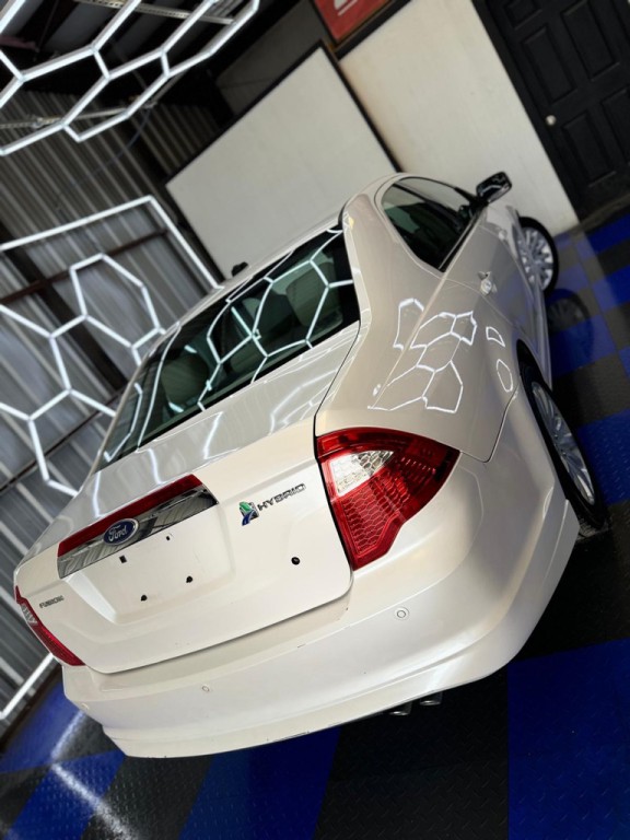 2011 Ford Fusion Image 25