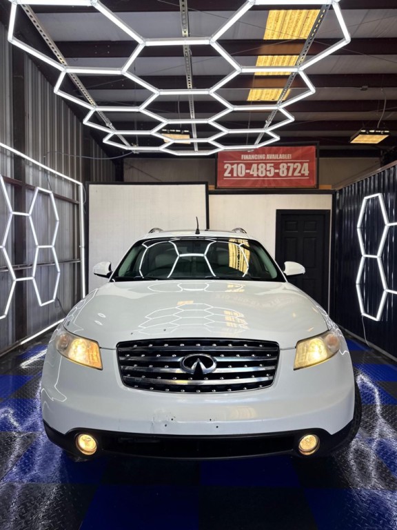 2005 INFINITI FX35 Image 8