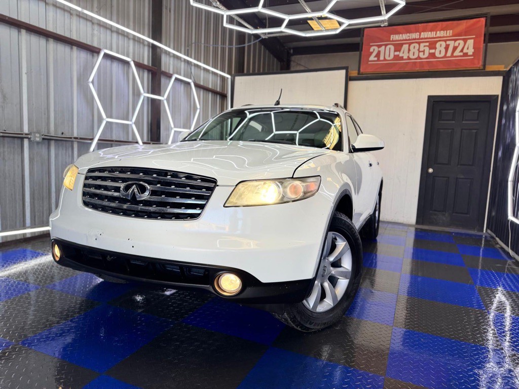 2005 INFINITI FX35 Image 11