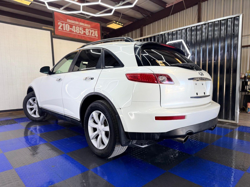 2005 INFINITI FX35 Image 17