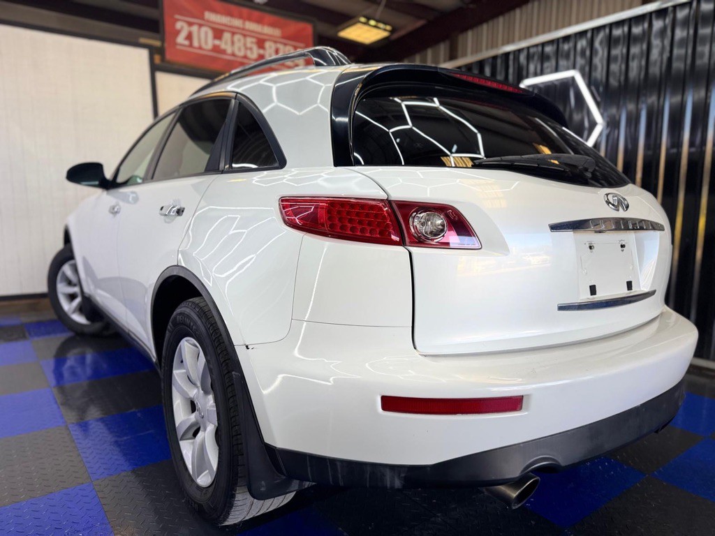 2005 INFINITI FX35 Image 18