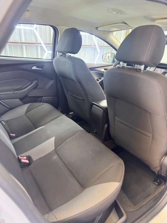 2014 Ford Focus Image 14