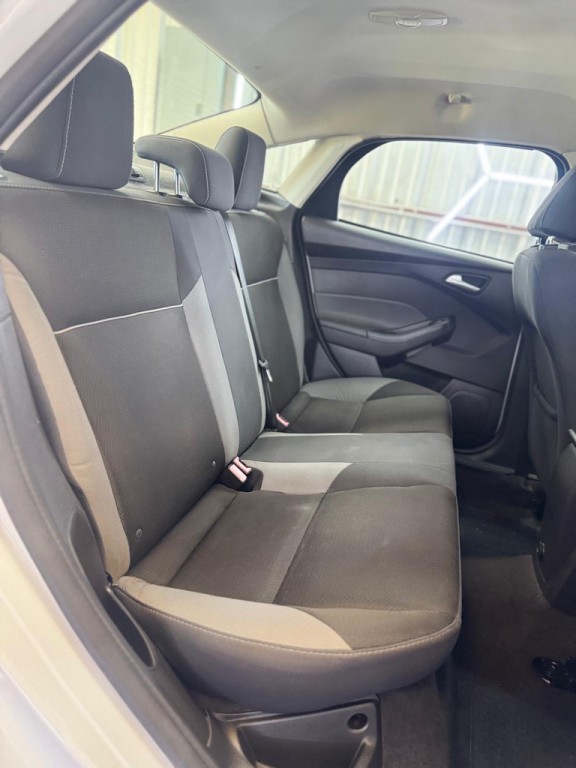 2014 Ford Focus Image 15