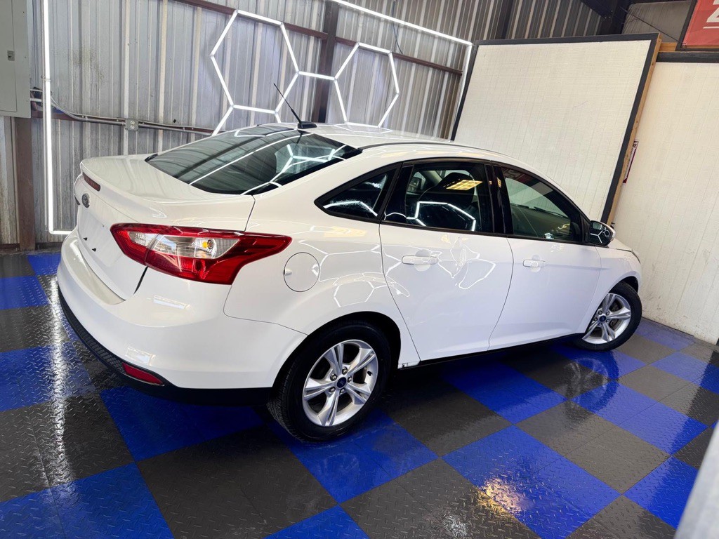 2014 Ford Focus Image 21
