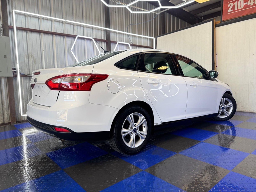 2014 Ford Focus Image 22