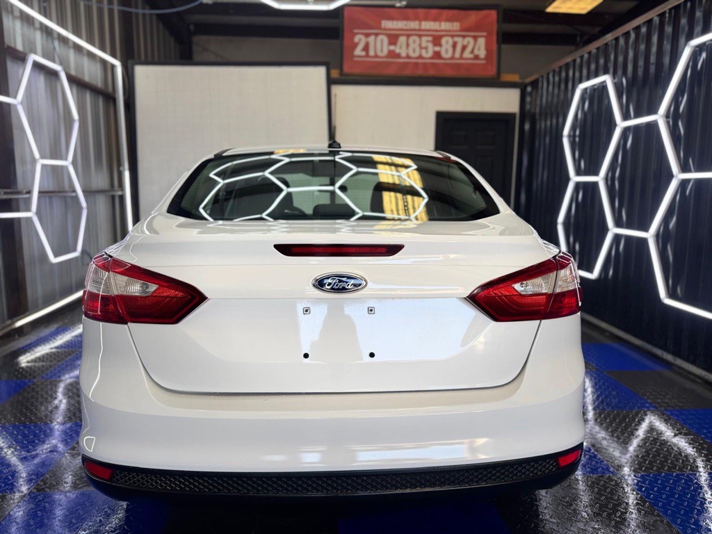 2014 Ford Focus Image 25