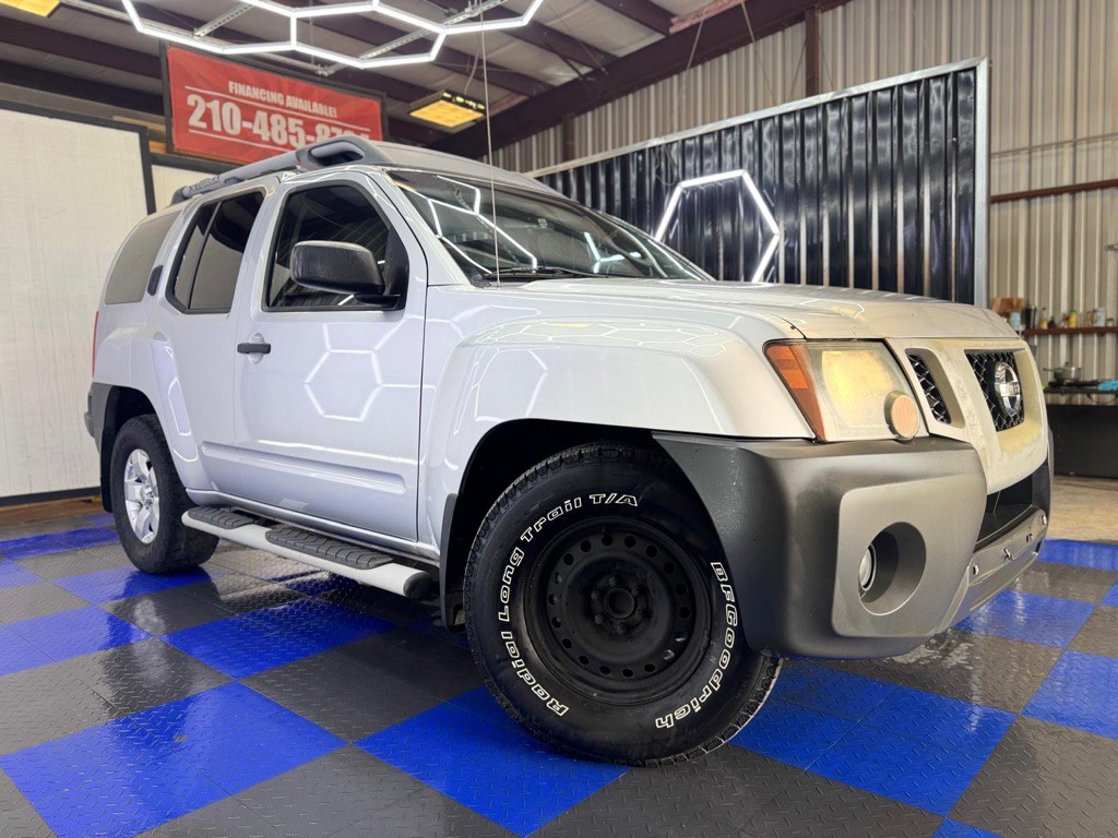 2010 Nissan Xterra Image 3