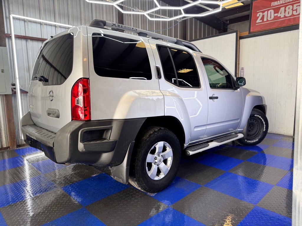 2010 Nissan Xterra Image 24