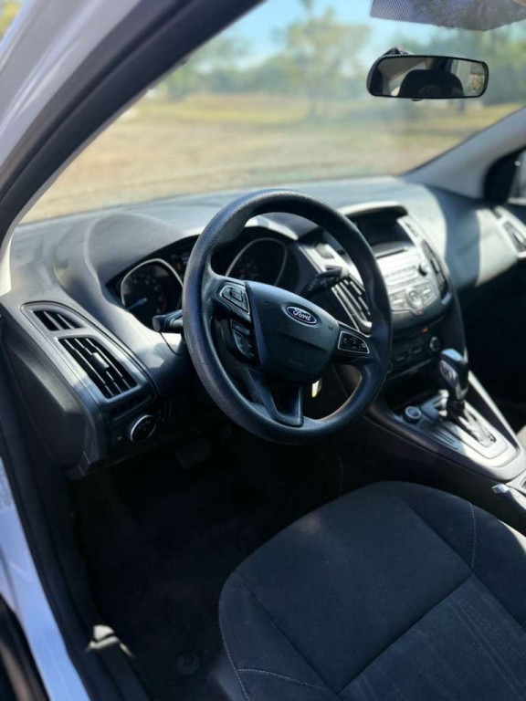 2015 Ford Focus Image 10