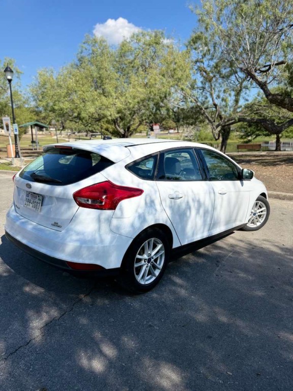 2015 Ford Focus Image 11