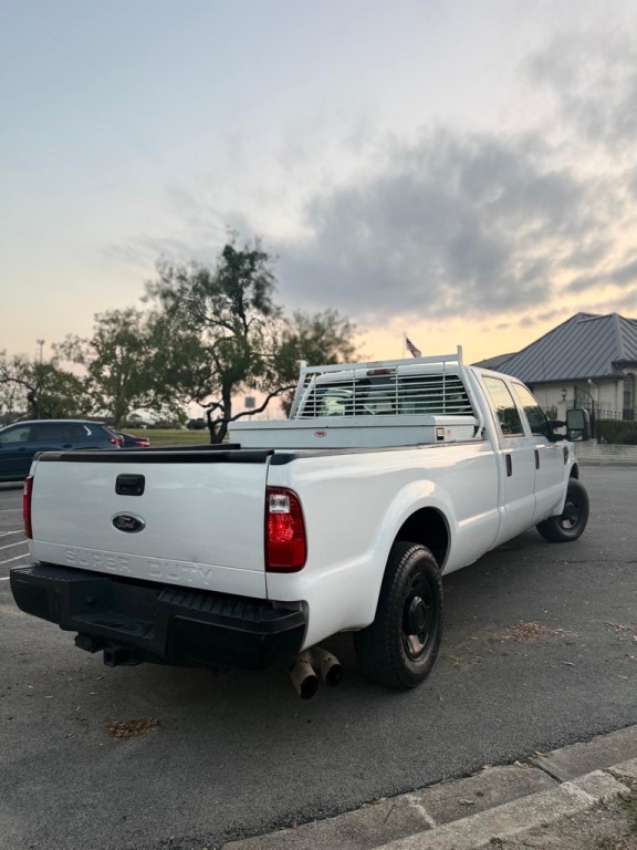 2010 Ford F-250 Image 2