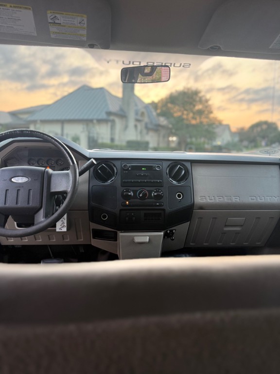 2010 Ford F-250 Image 13
