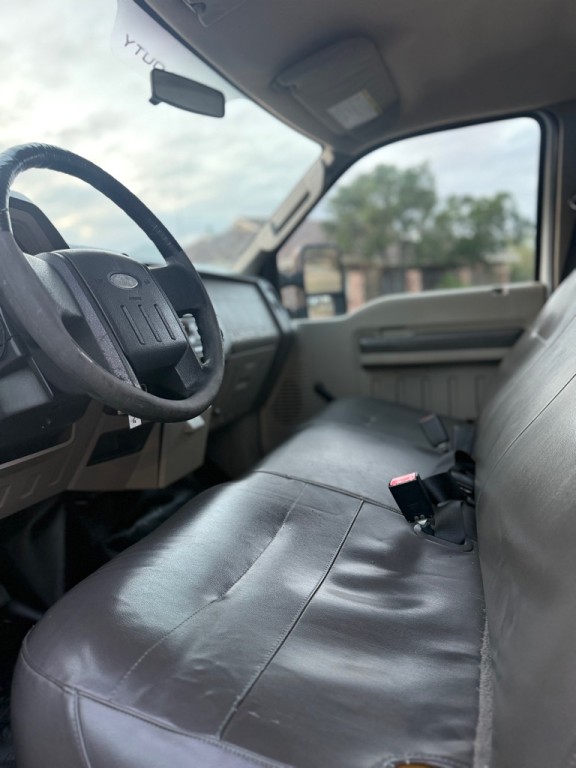 2010 Ford F-250 Image 14