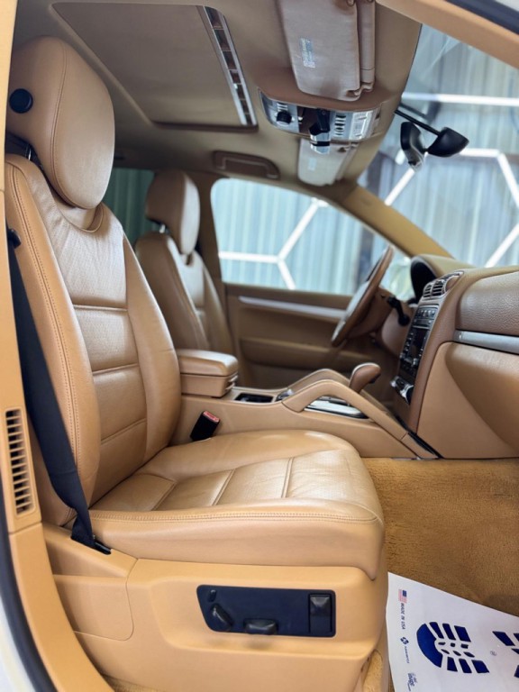 2009 Porsche Cayenne Image 10