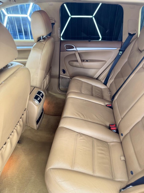 2009 Porsche Cayenne Image 13