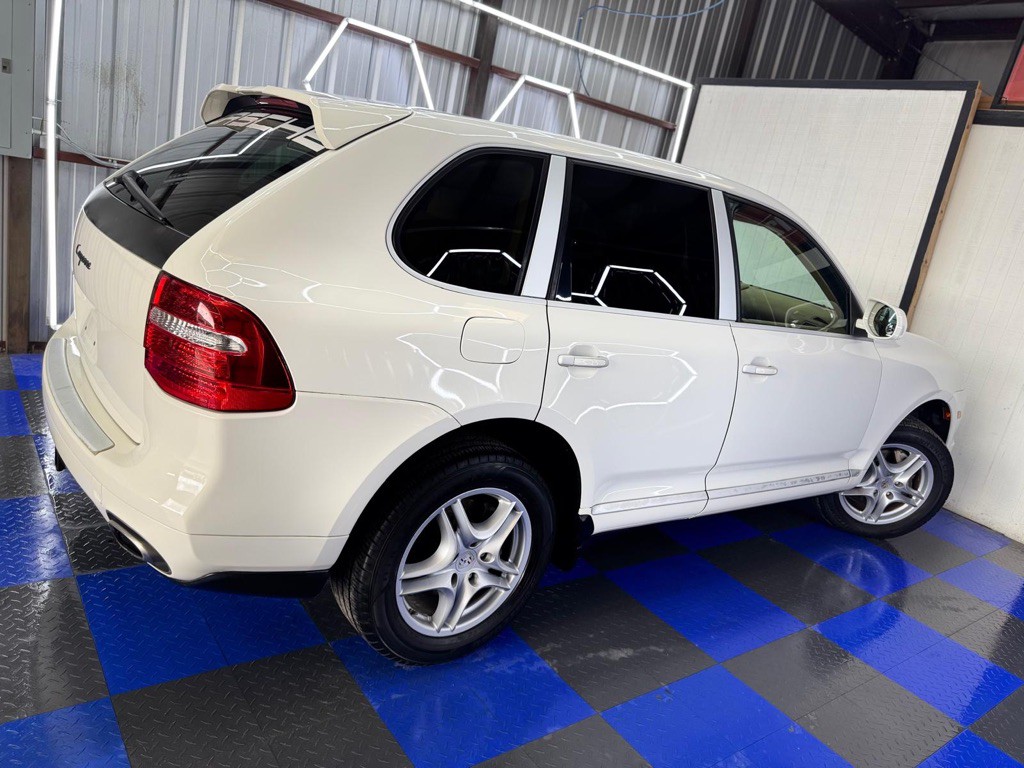 2009 Porsche Cayenne Image 16