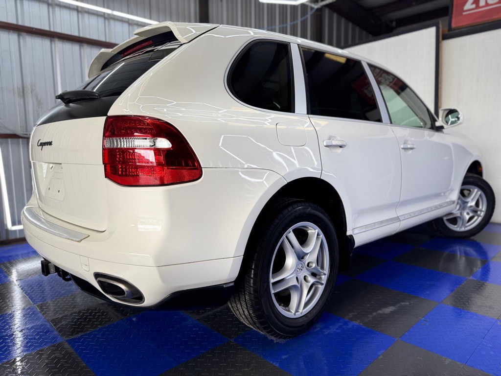 2009 Porsche Cayenne Image 17