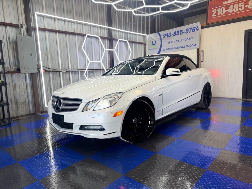 2012 Mercedes-Benz E-Class Image 9