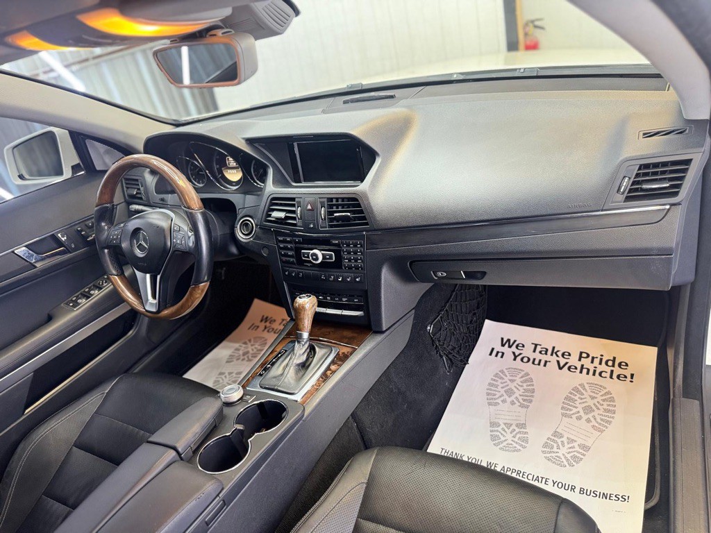 2012 Mercedes-Benz E-Class Image 11