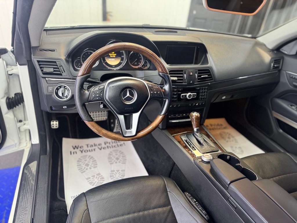 2012 Mercedes-Benz E-Class Image 15
