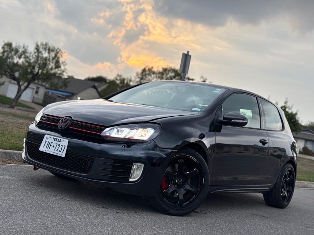 2013 Volkswagen GTI Image 4