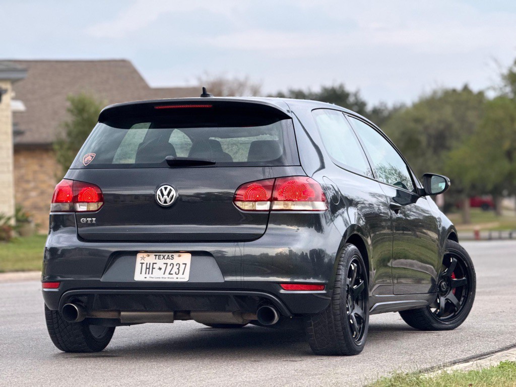 2013 Volkswagen GTI Image 9