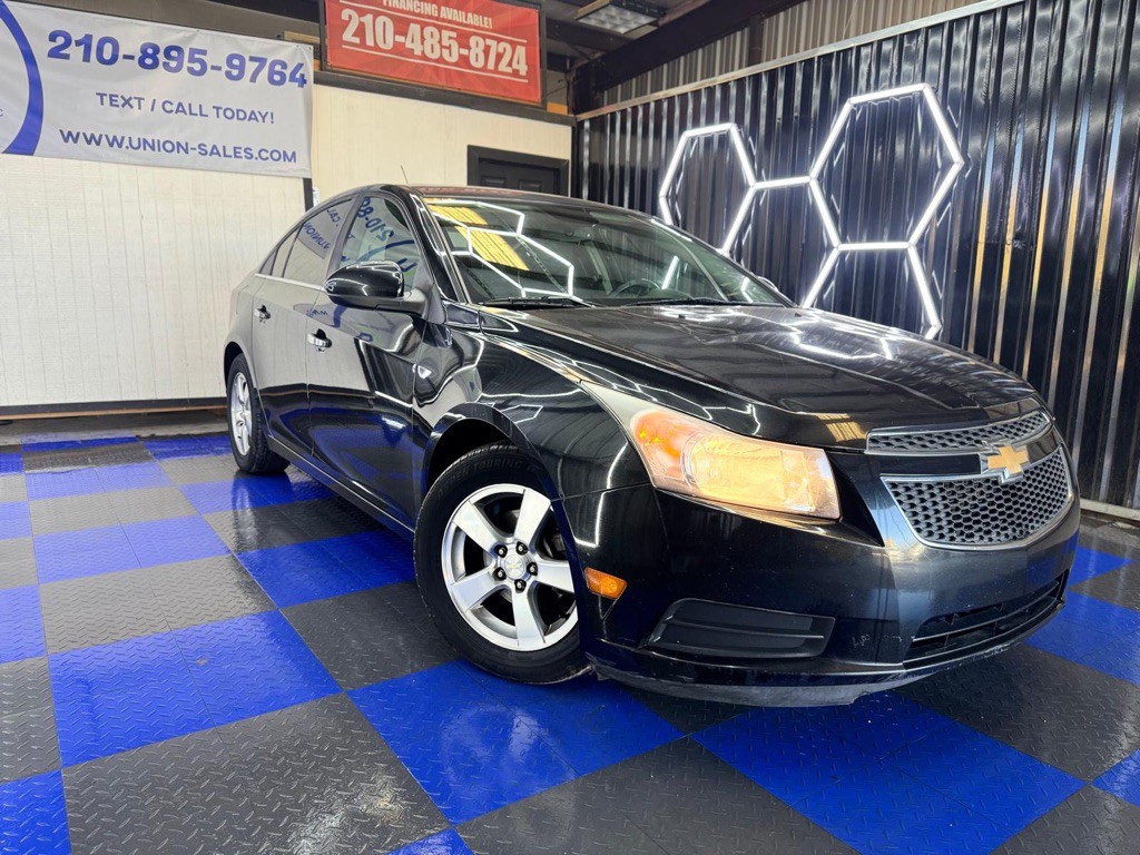 2013 Chevrolet Cruze Image 3