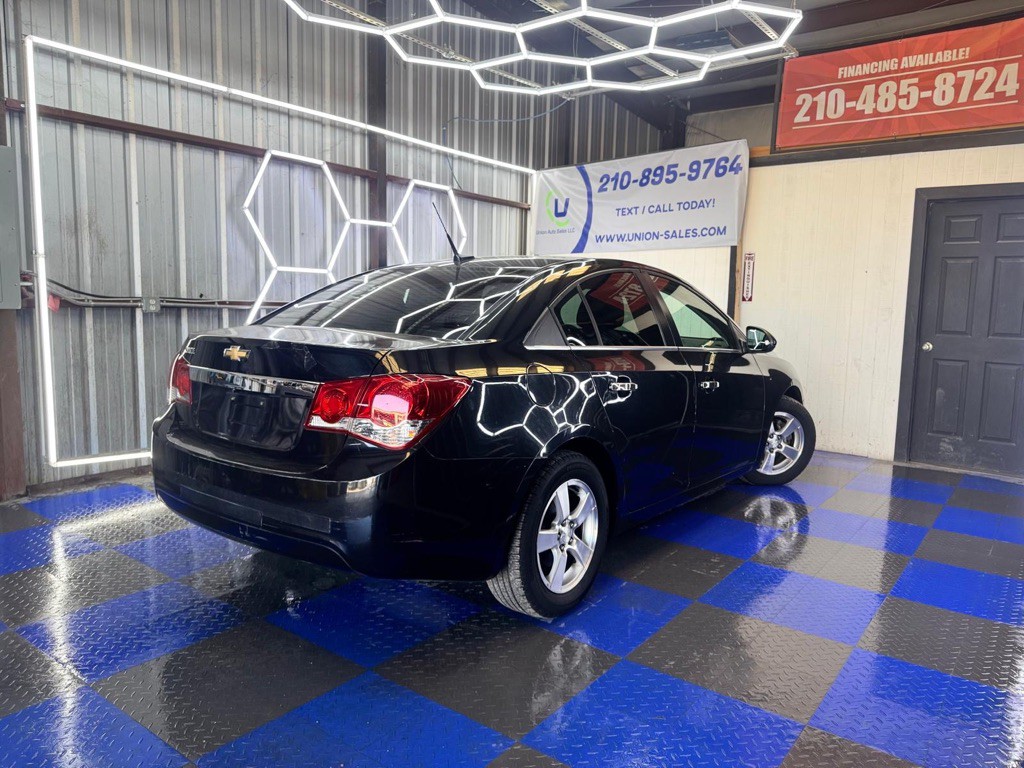 2013 Chevrolet Cruze Image 18