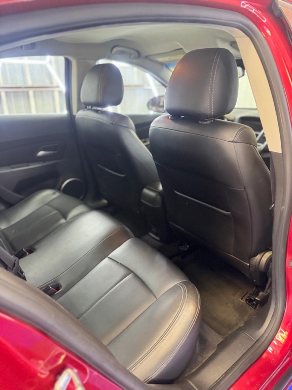 2011 Chevrolet Cruze Image 13