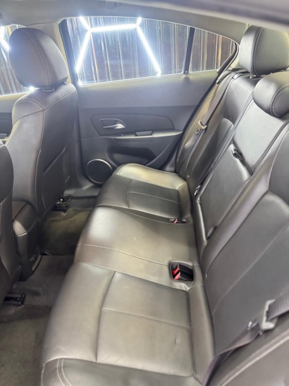 2011 Chevrolet Cruze Image 15