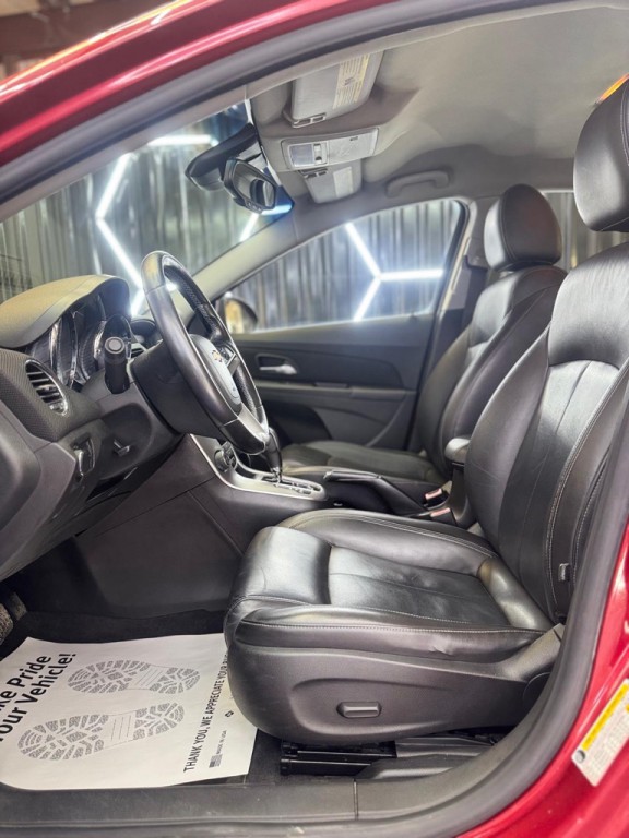 2011 Chevrolet Cruze Image 16