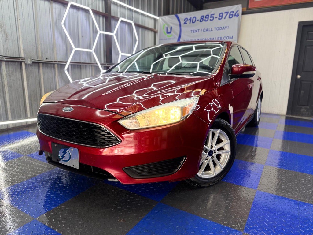 2017 Ford Focus Image 8