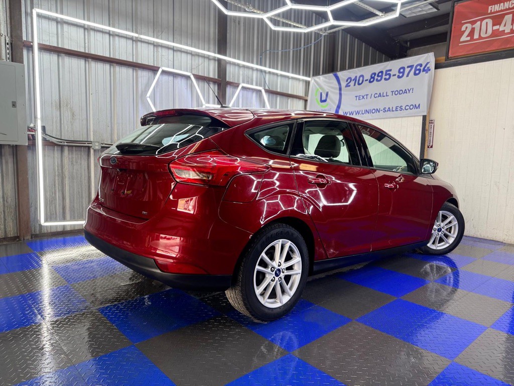 2017 Ford Focus Image 30