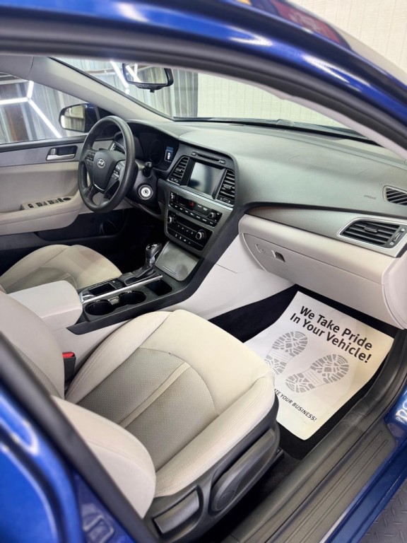 2016 Hyundai Sonata Image 12