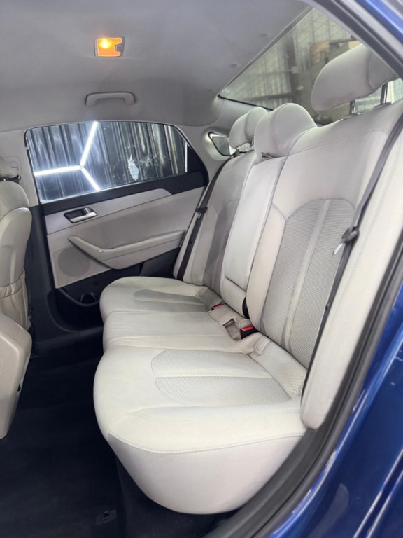 2016 Hyundai Sonata Image 16