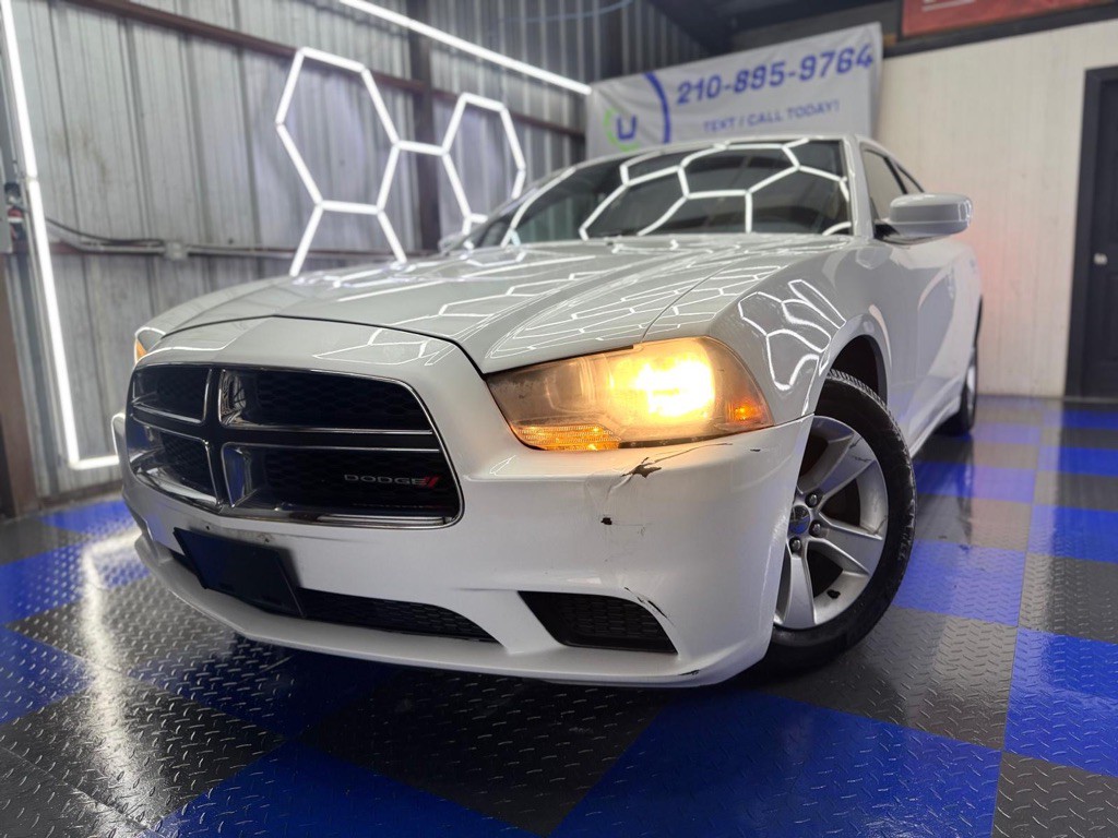 2013 Dodge Charger Image 9