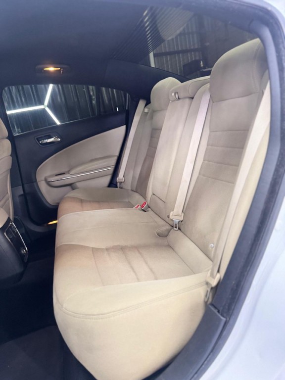 2013 Dodge Charger Image 17