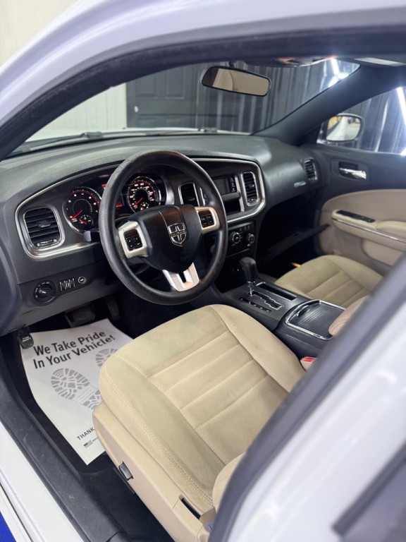 2013 Dodge Charger Image 19