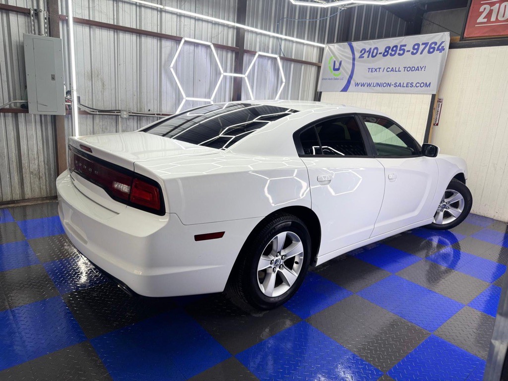 2013 Dodge Charger Image 24
