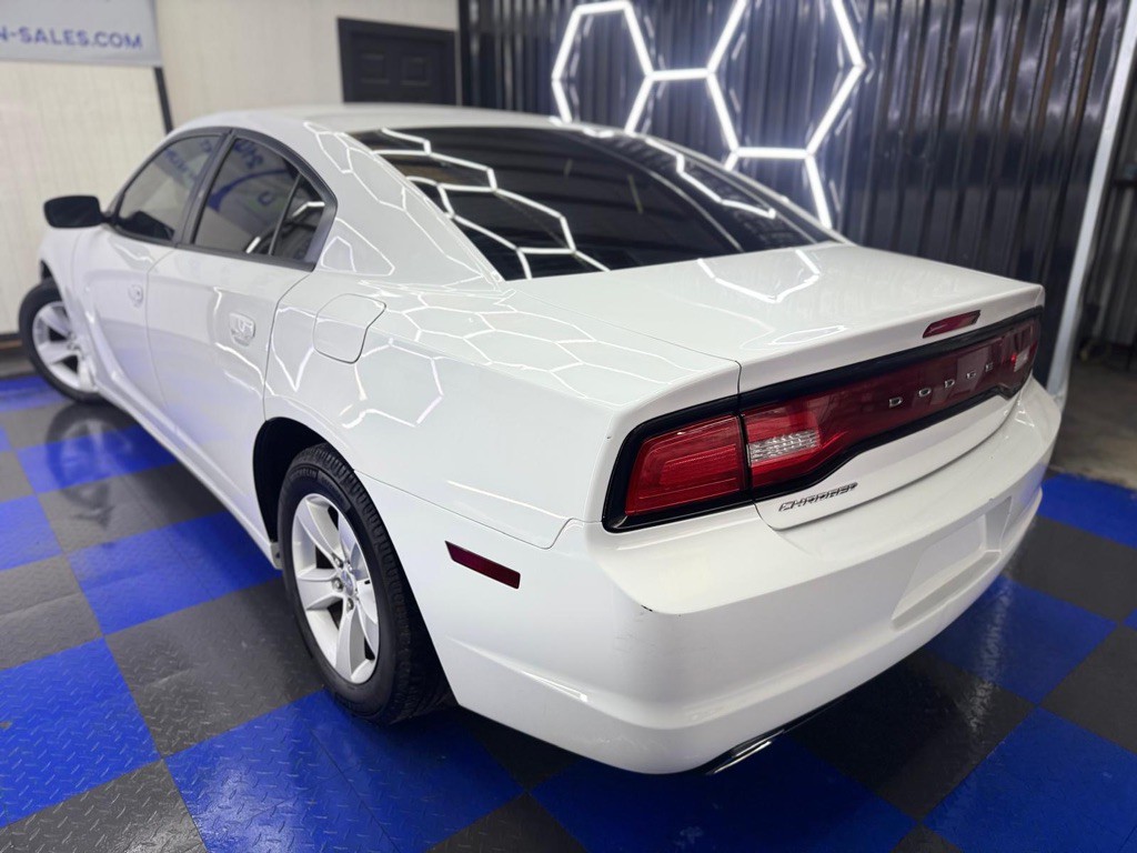 2013 Dodge Charger Image 28