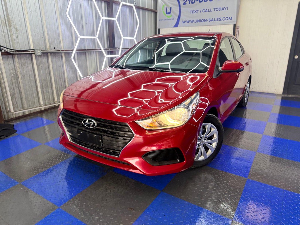 2018 Hyundai Accent Image 11